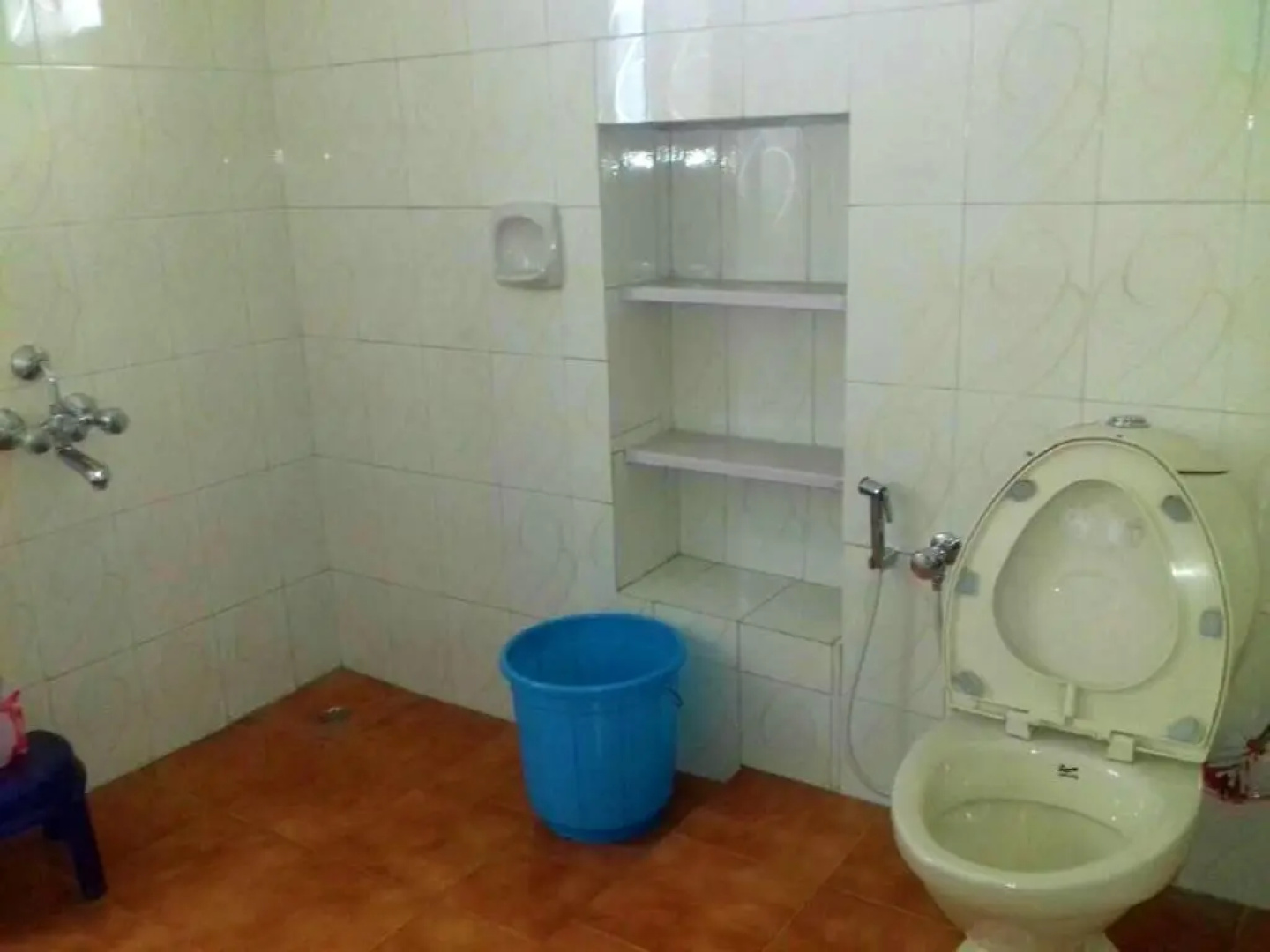 Colonial 4 B/R Home, Great for Families, Coonoor