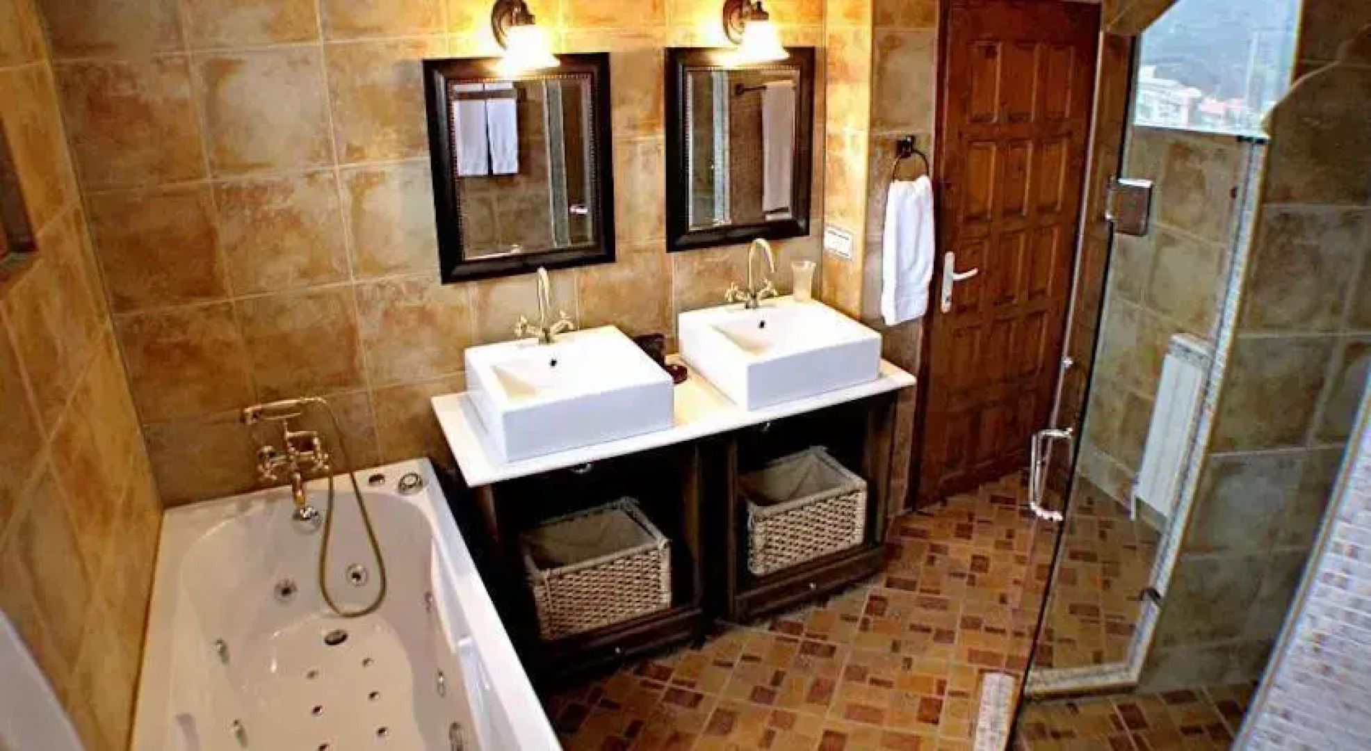 Guest House & Bistro Castle Cottage