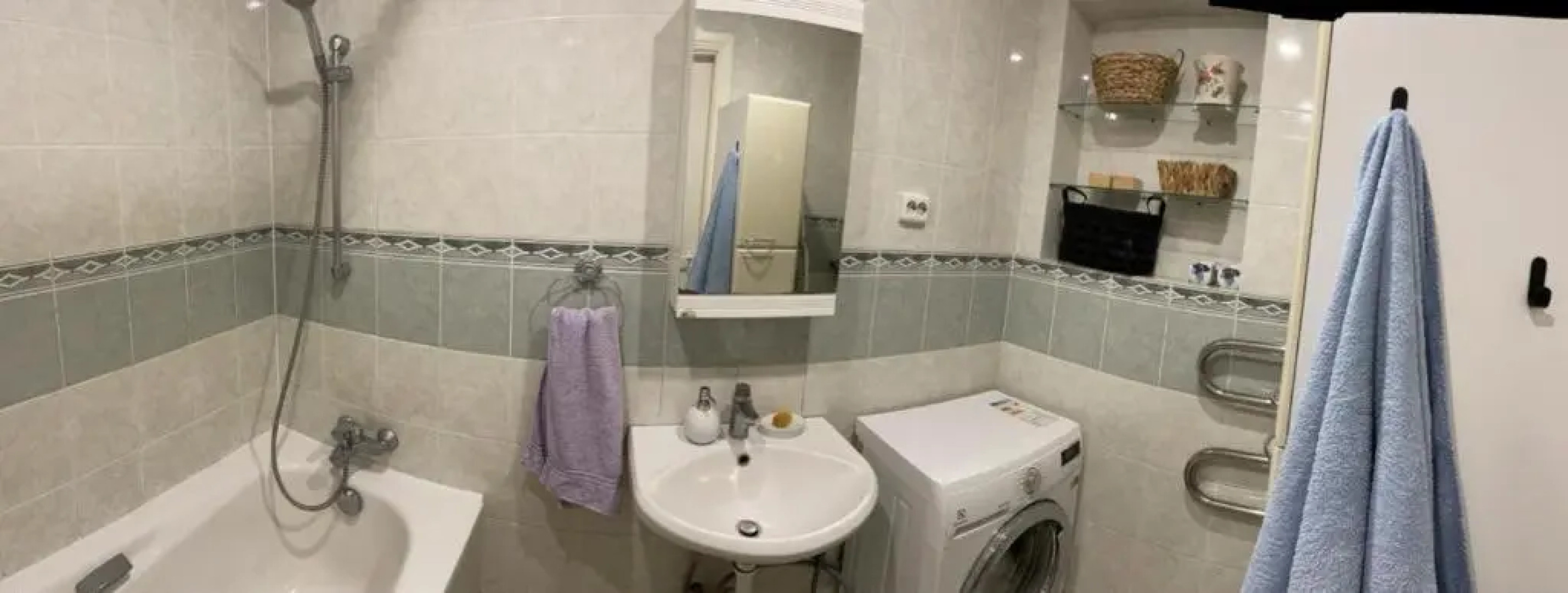 Spacious 3 bedroom apartment in great location