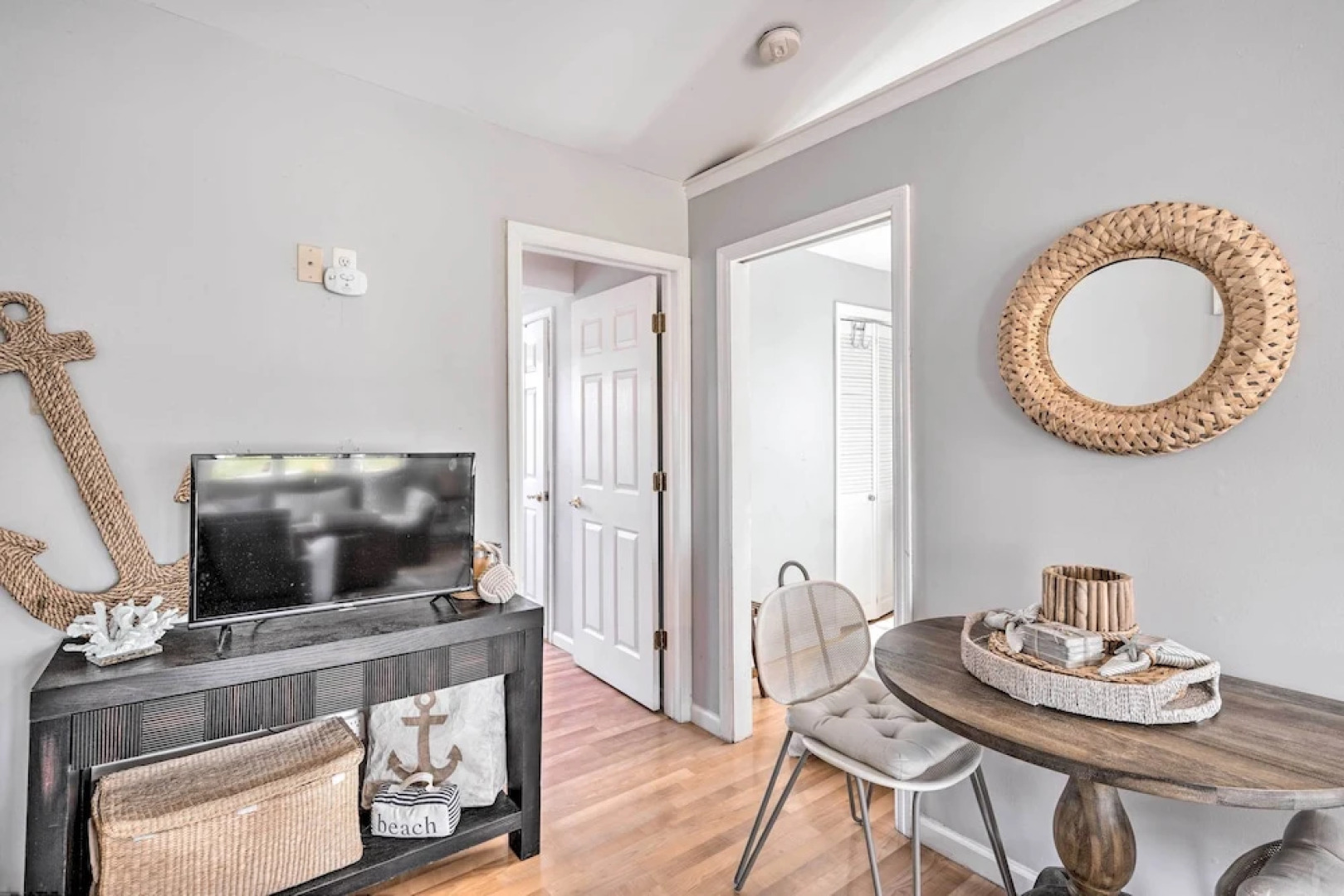 Bright Belmar Cottage < Half Mi to Boardwalk!