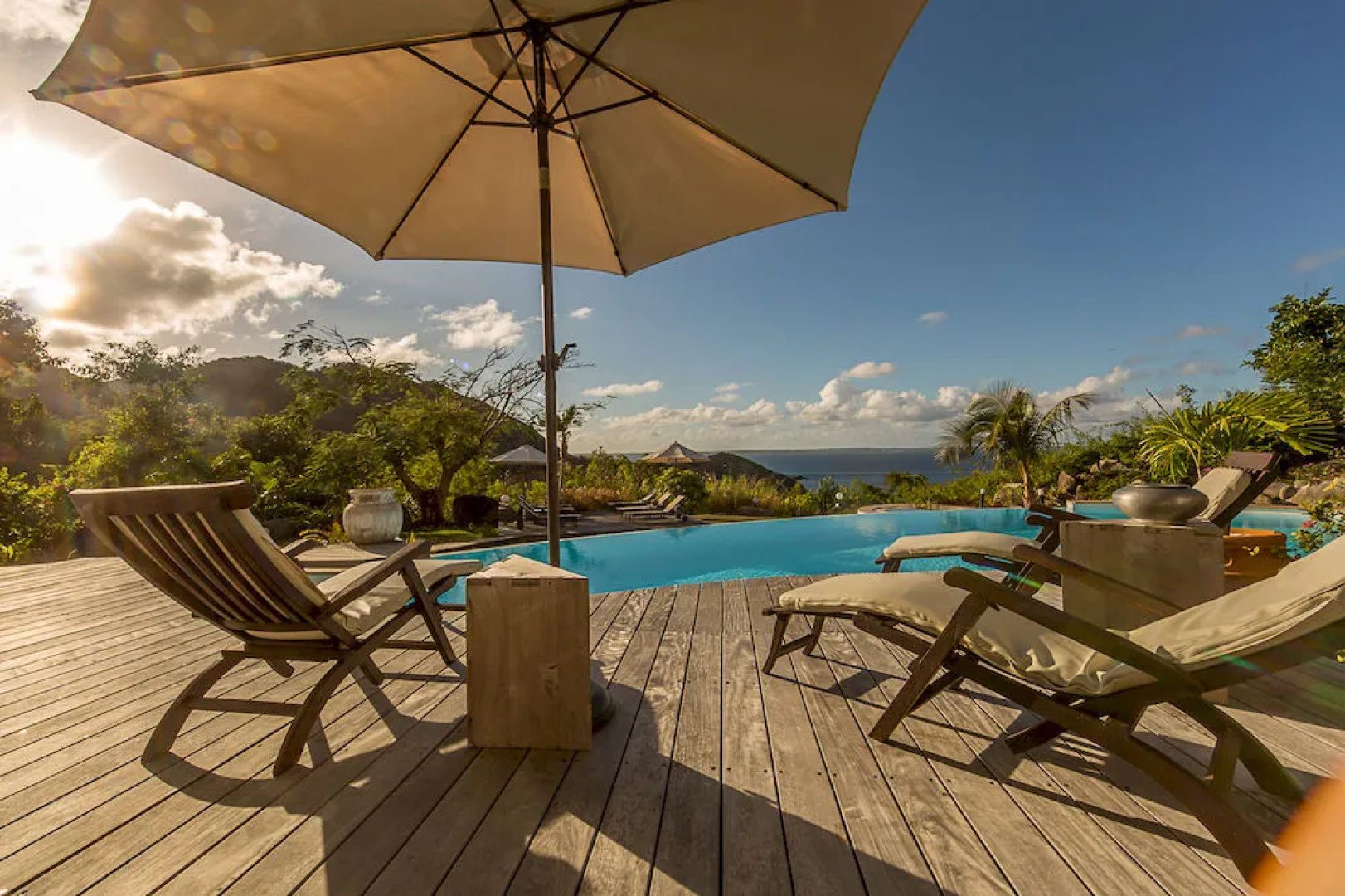 Caye Blanche Guest House