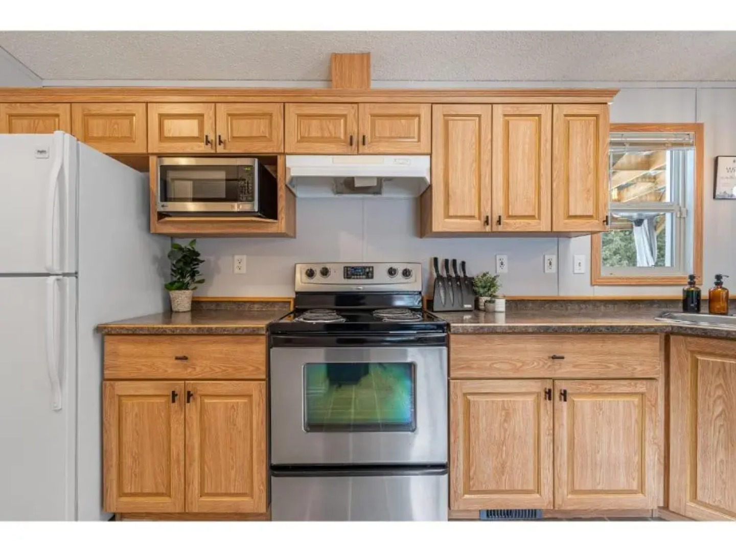 Mountain Time I Powderkeg I Firepit l King Bed