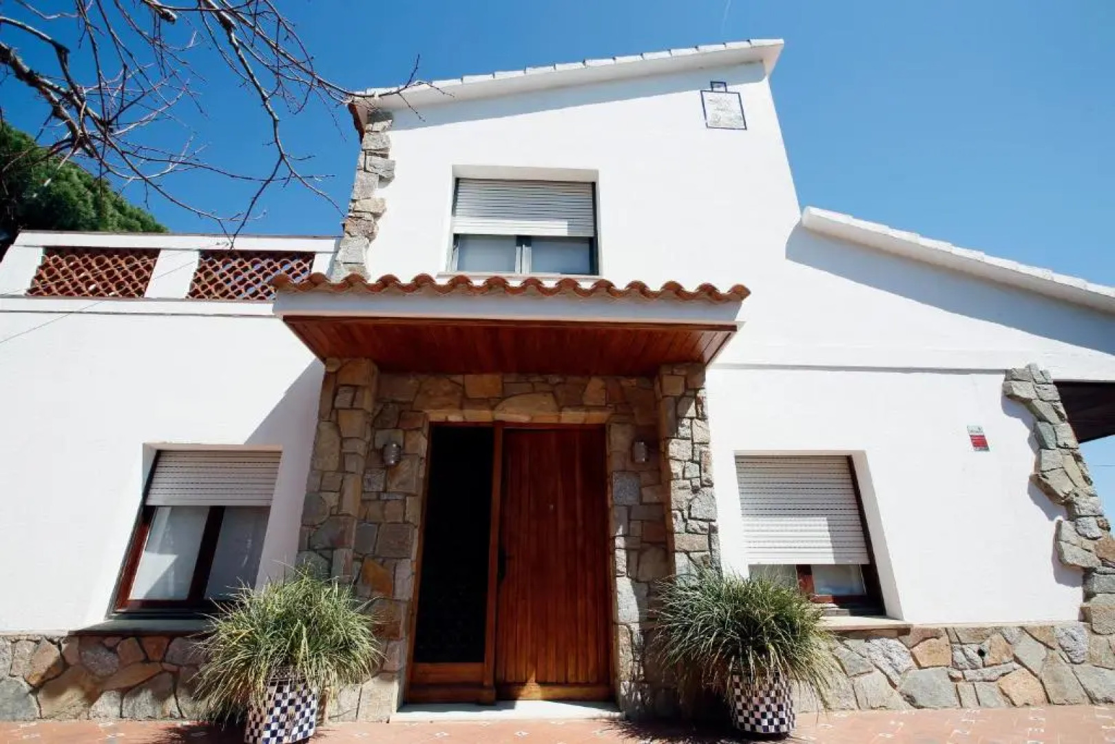 Vila Burriac ,Sunny, Spacious , Private Pool