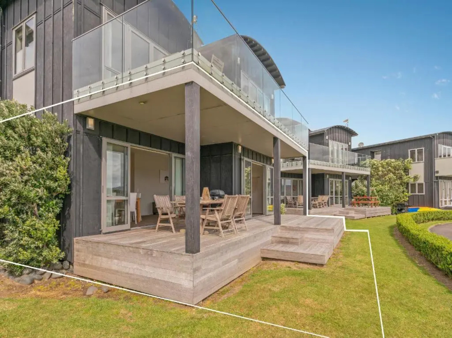 Lakeside Villa Retreat - Matarangi Downstairs Holiday Unit