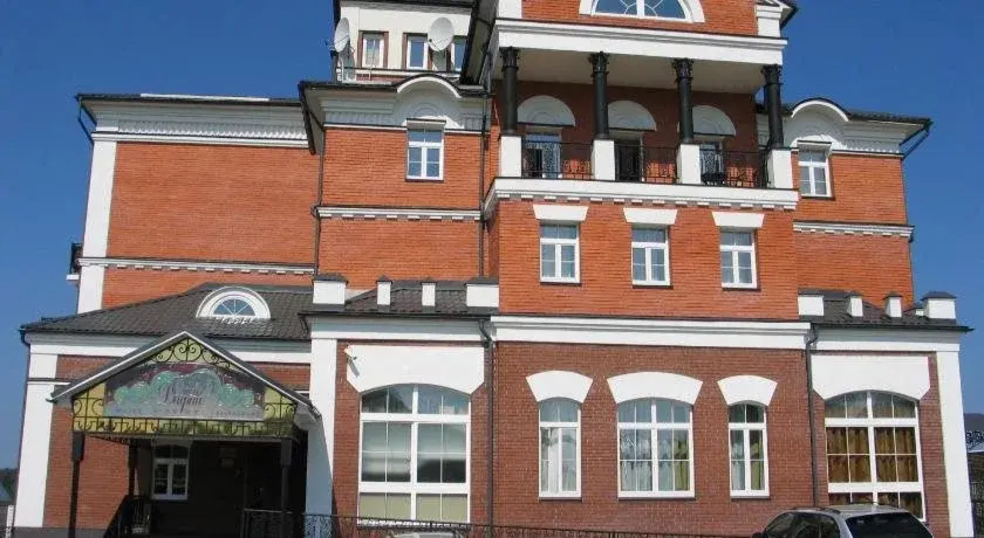 Отель Дафна