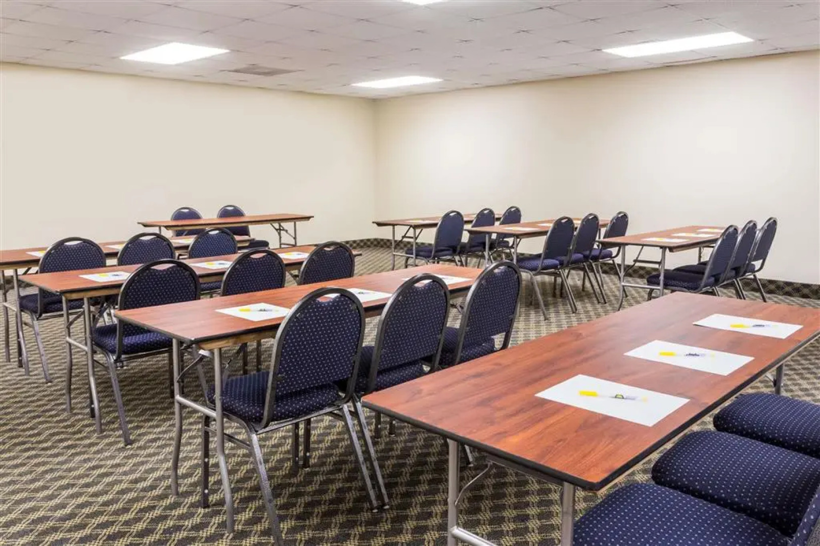 Days Inn & Suites Clermont