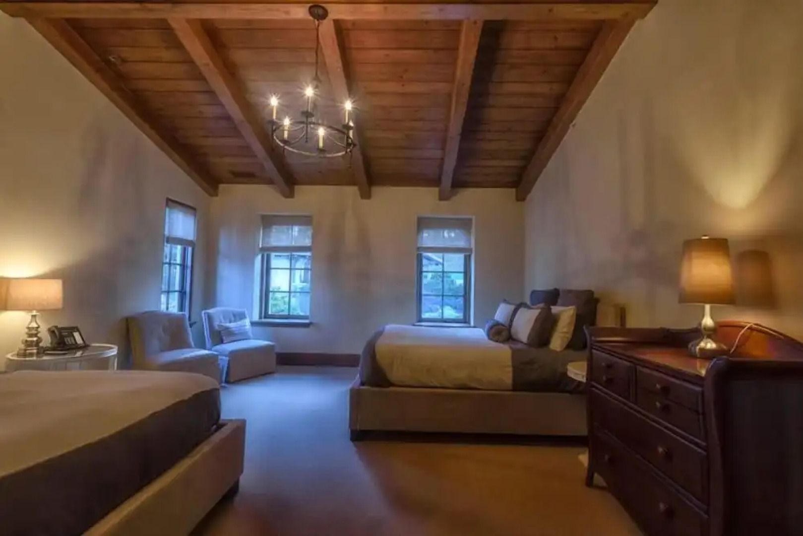 LX1 Chateau D' Renaitre Estate - Carmel-by-the-sea