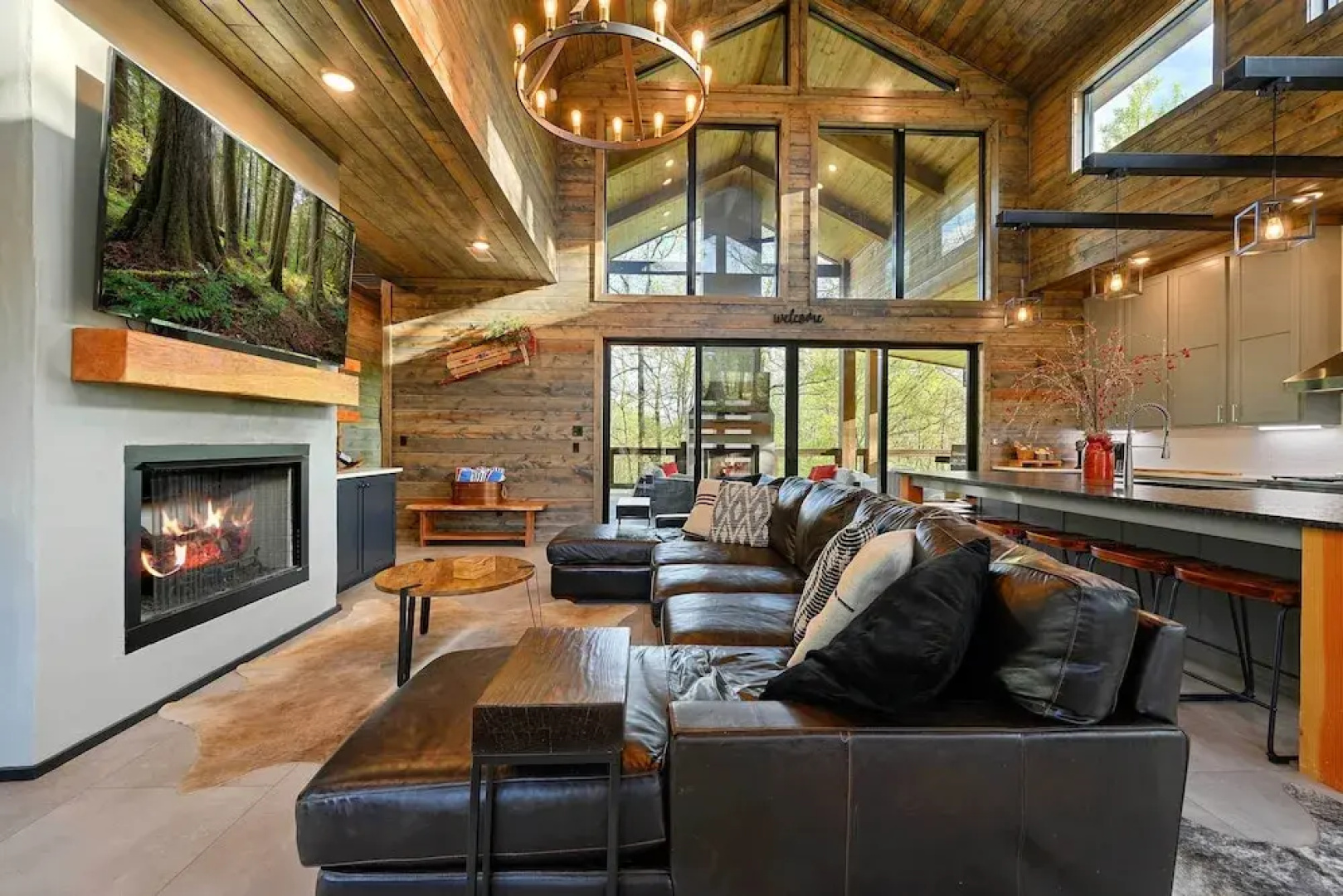 Secluded Creekside Cabin w/ Hot Tub & Fire Pit!