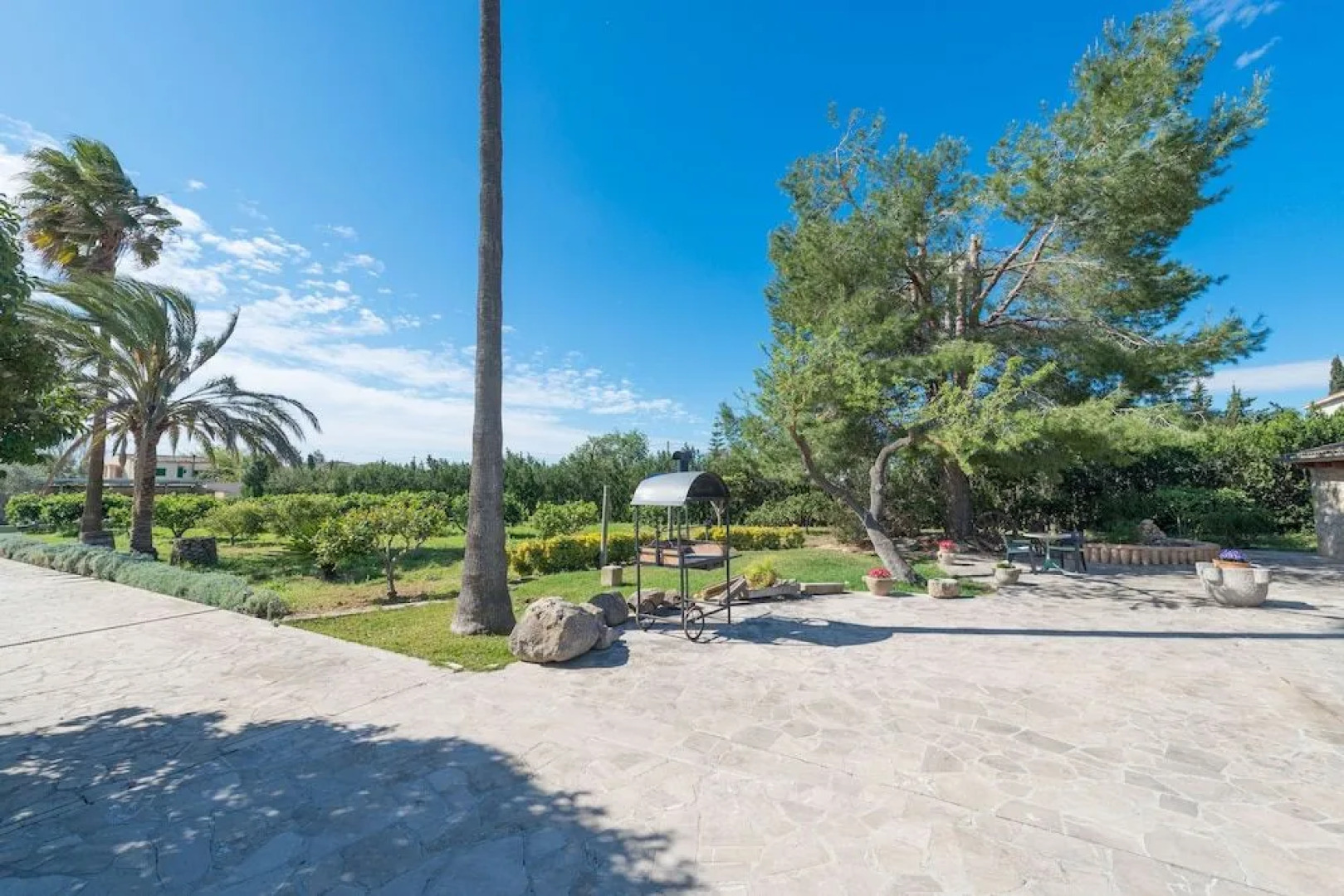 ES Cantó DES Morés