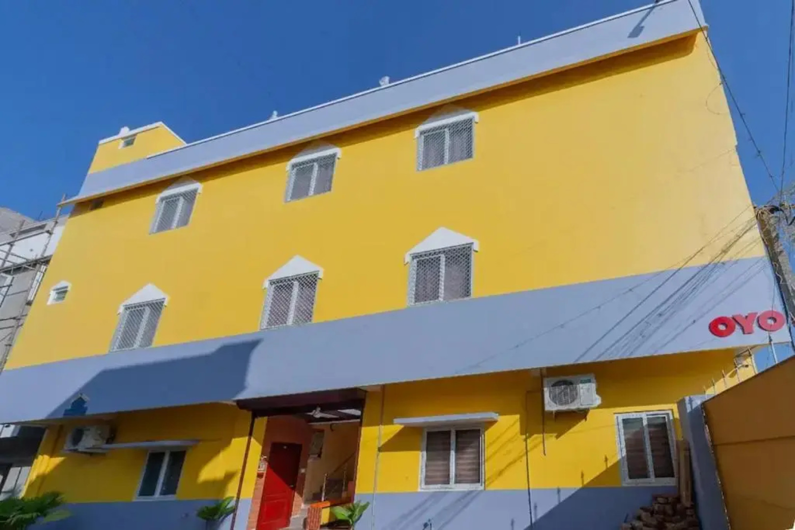 OYO 26735 Hotel Gnanam Residency