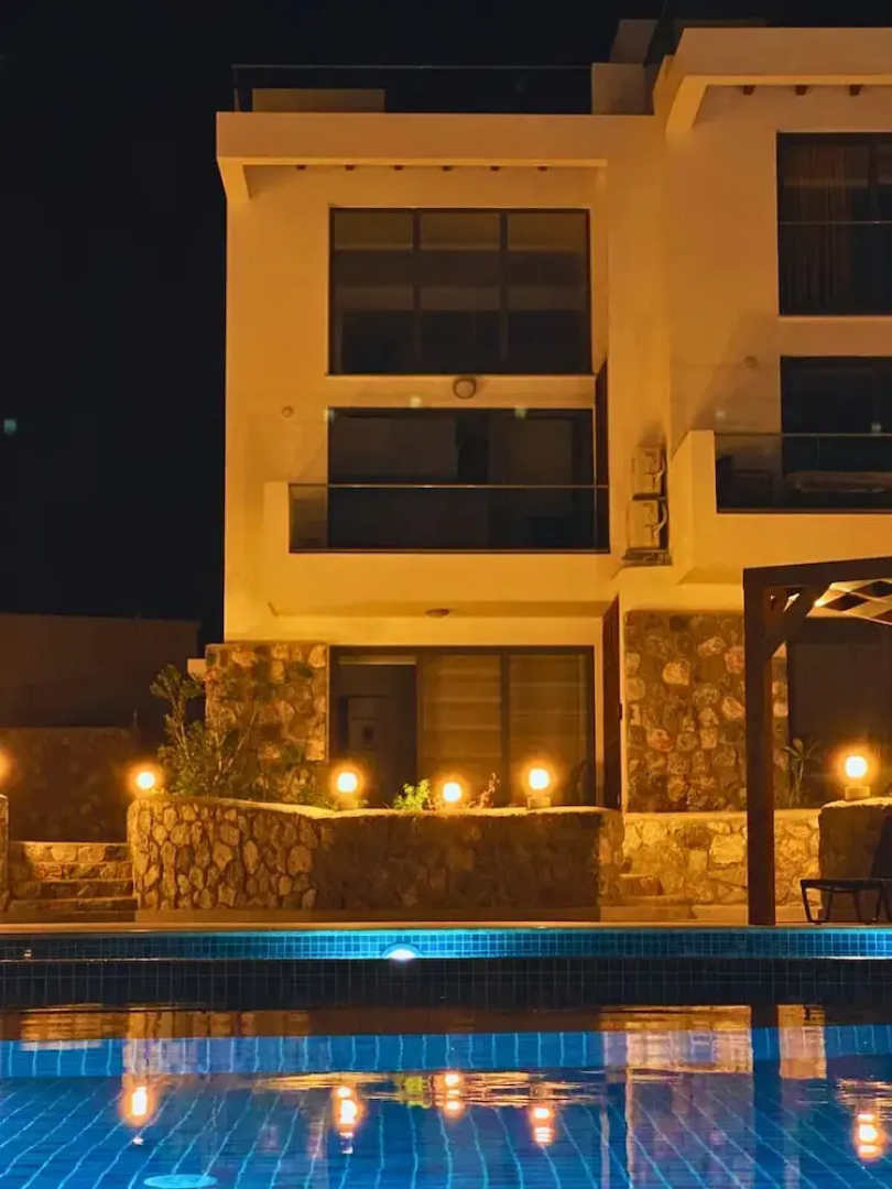 Wake Up by the Sea · Oceanfront Garden Retreat With Pool