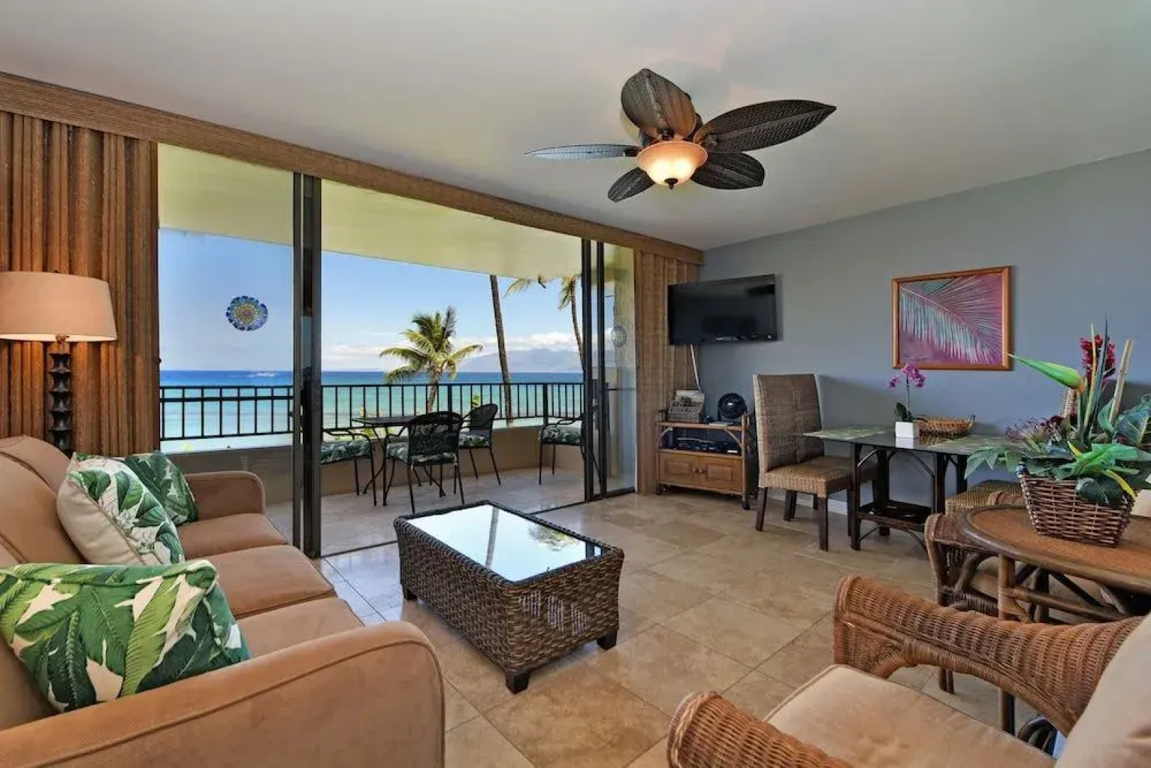 Paki Maui 207 by RedAwning