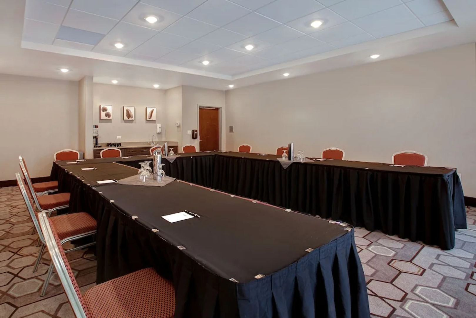 Ramada by Wyndham St. Paul AB