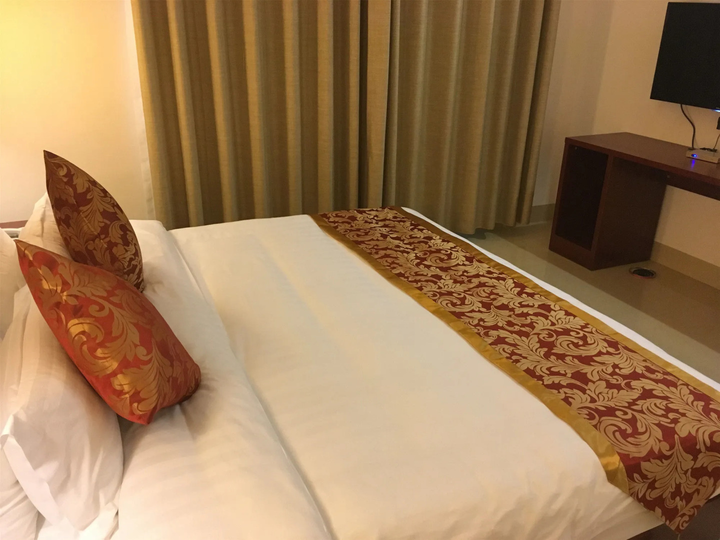 Yangshuo Mountain Top Retreat