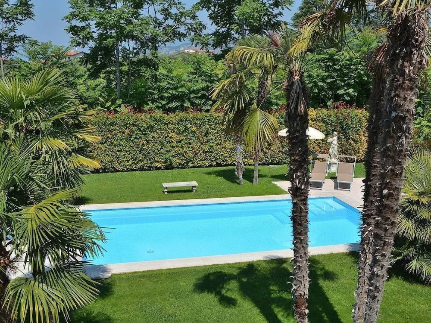 Villa del Filar With Pool