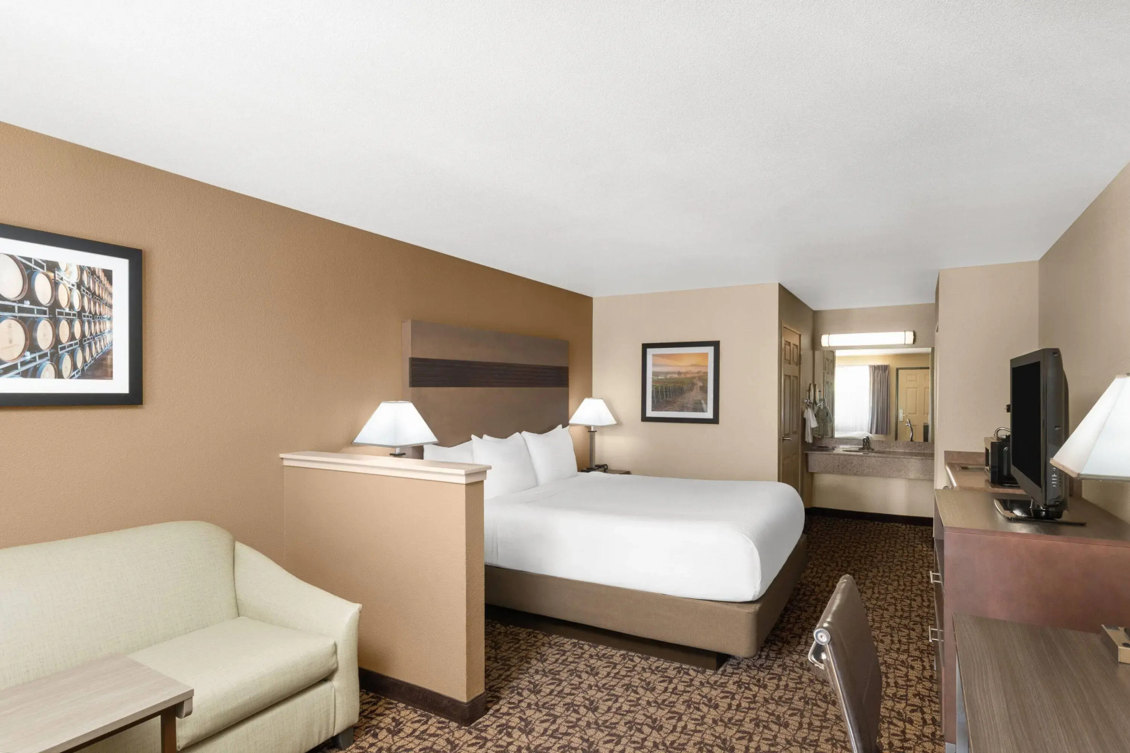 Hawthorn Suites by Wyndham Napa Valley