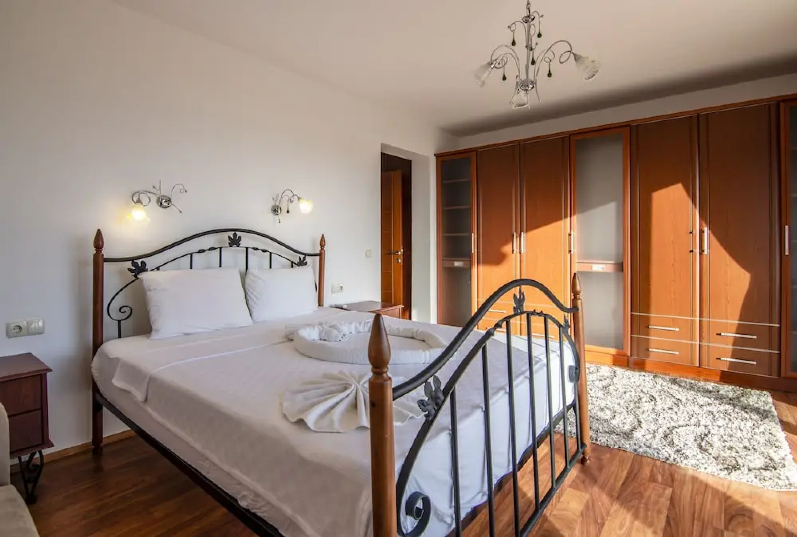 Calypso Lakeview Villas