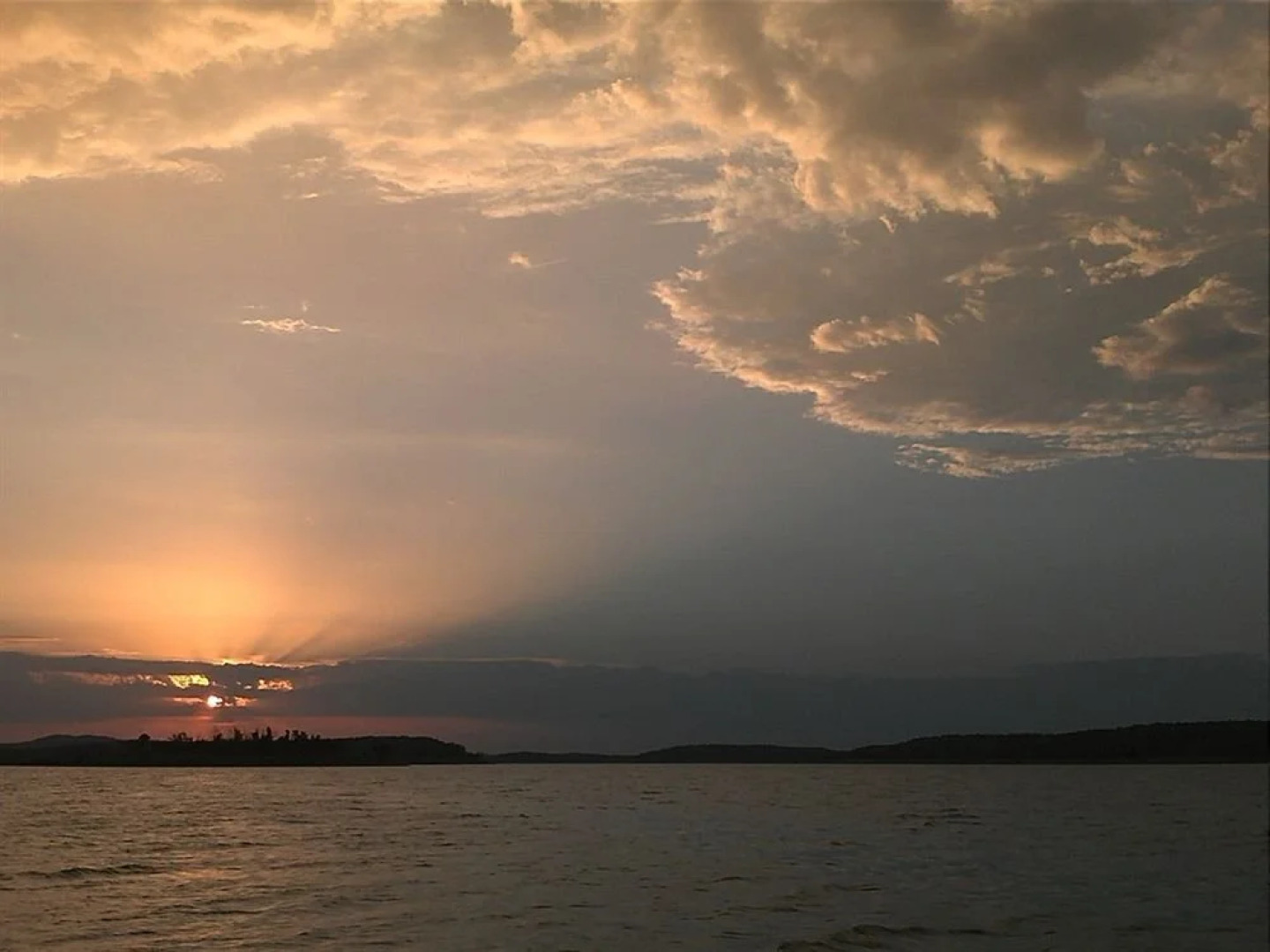 Brass Door Inn Bull Shoals