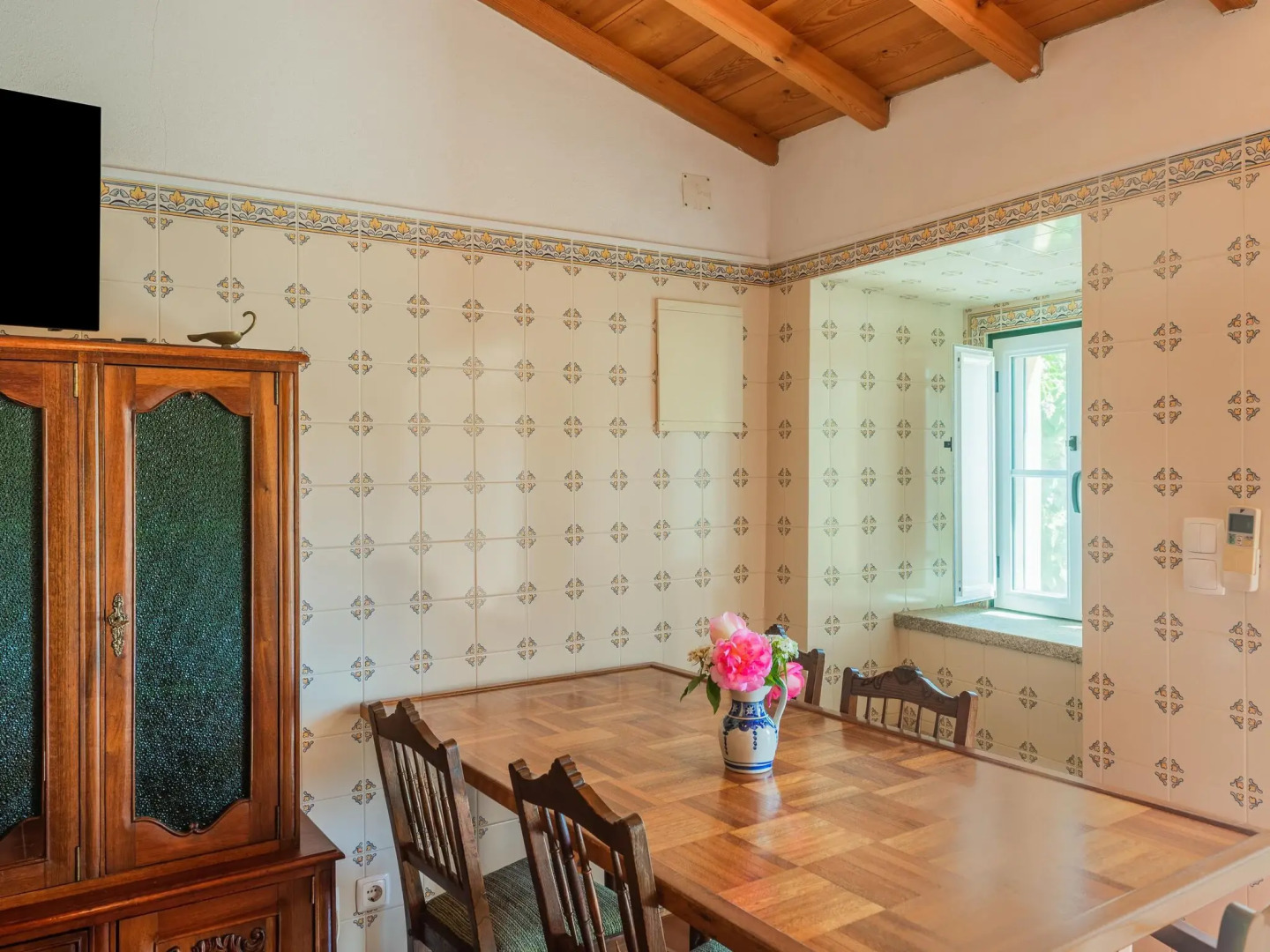 Farmhouse in Montemor-o-novo With Pool