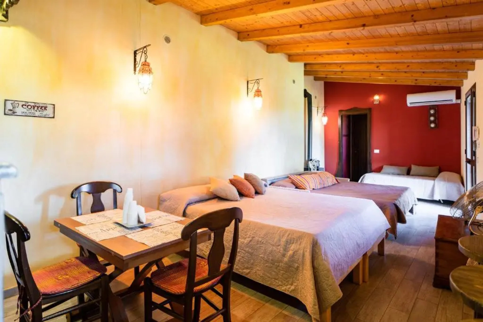 Villa Romeo with tree house