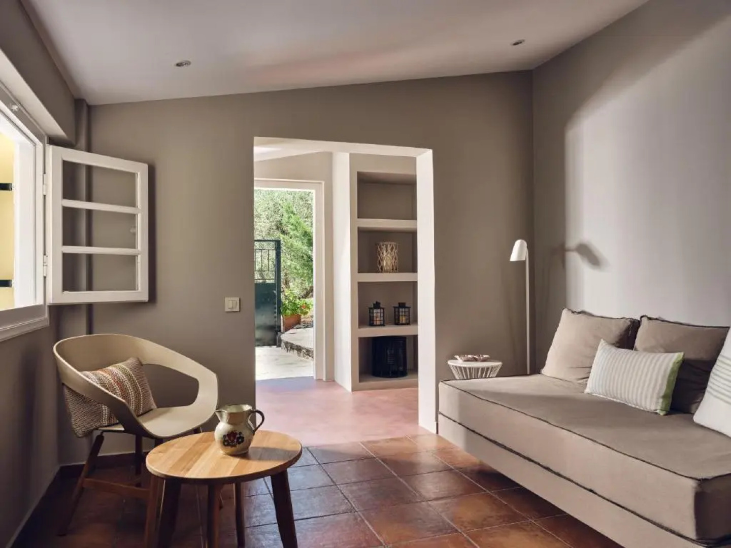 Lithalona Villas & Houses