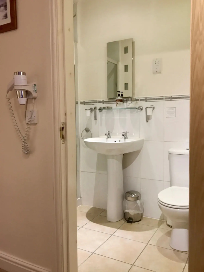 Glenlossie Guest House