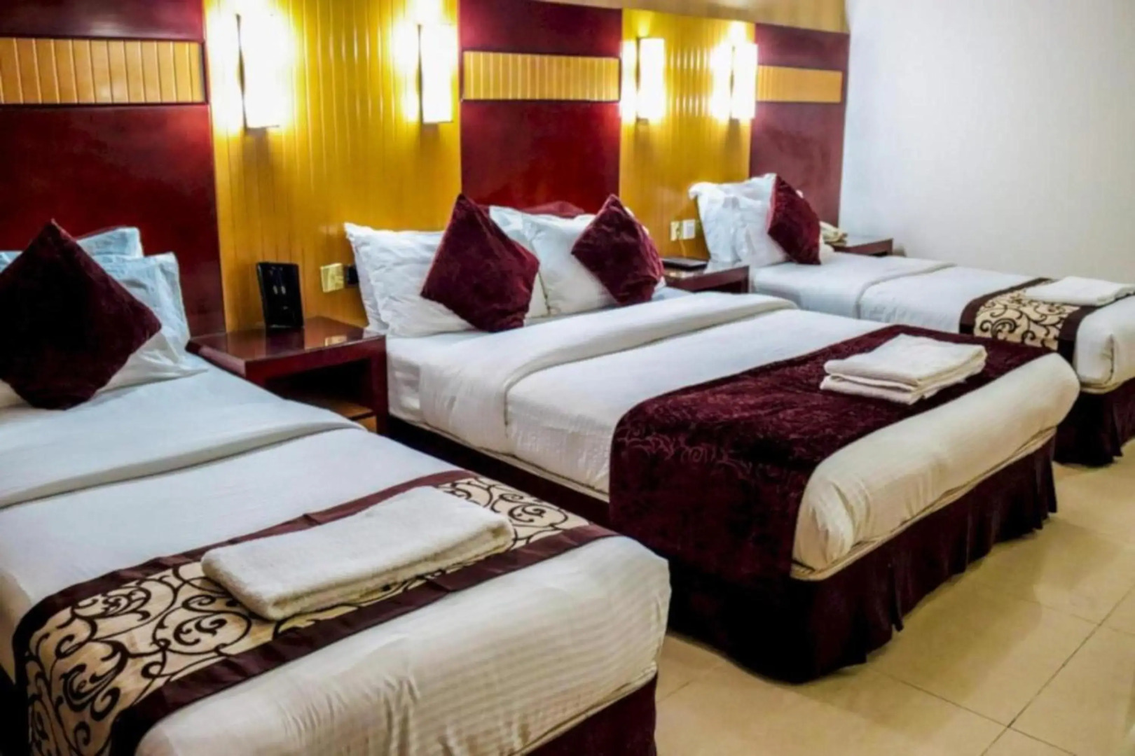 Palette Phoenix Hotel