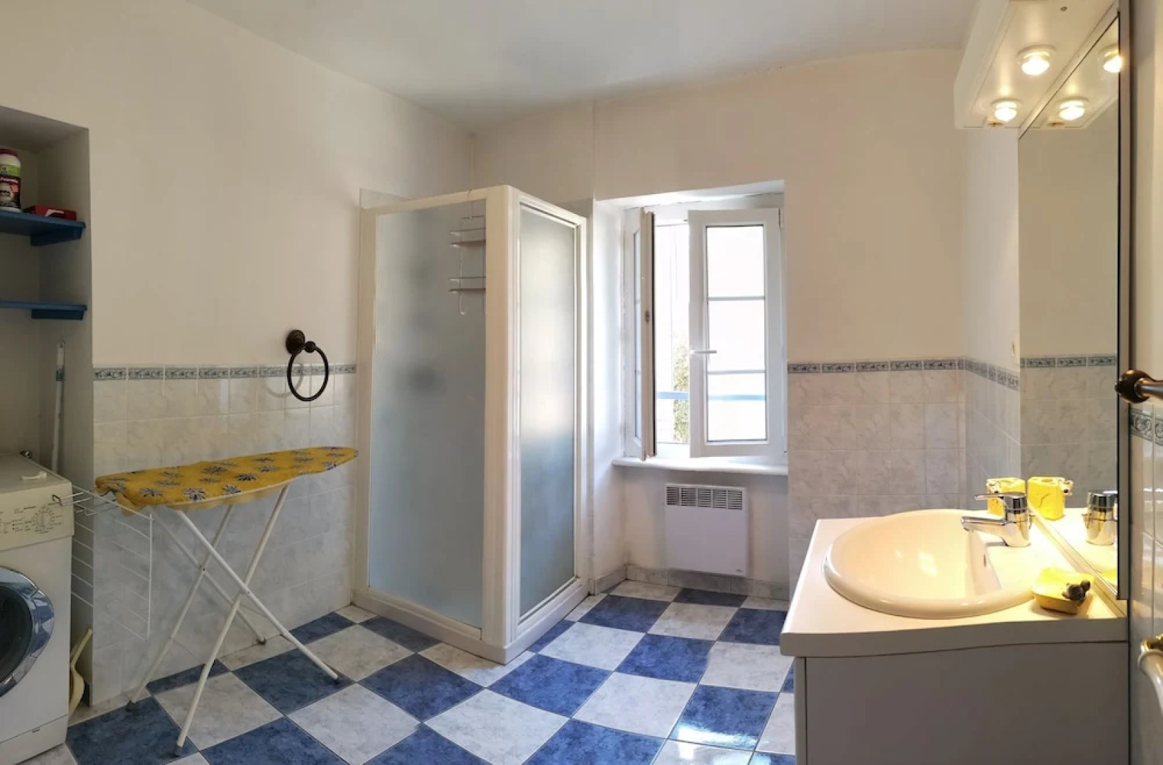 Maison Monet Terrasse et petit jardin