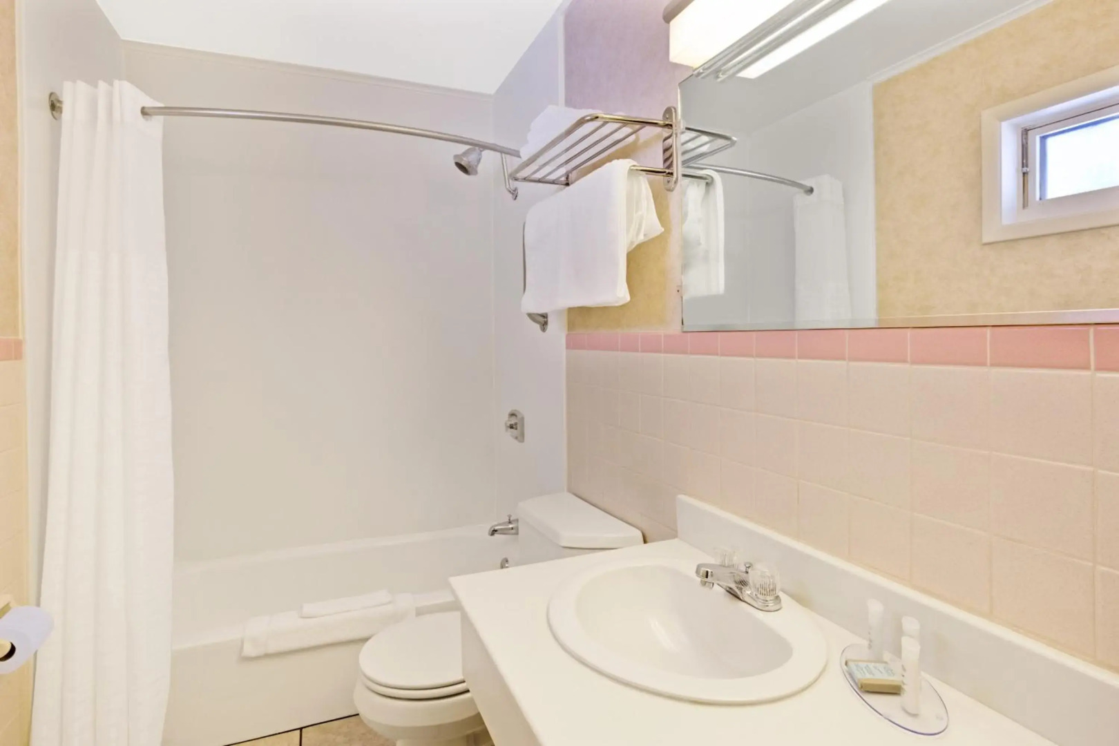 Travelodge by Wyndham Rapid City