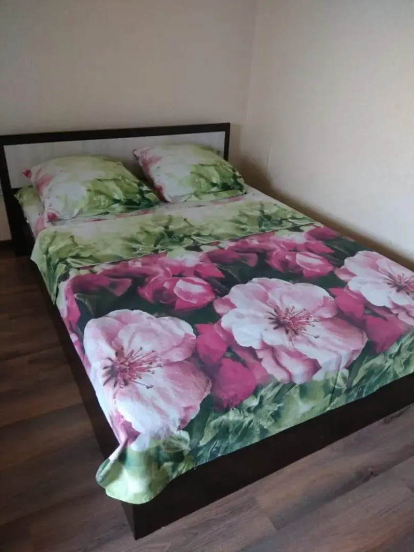 День и ночь на улице Средне-Московская