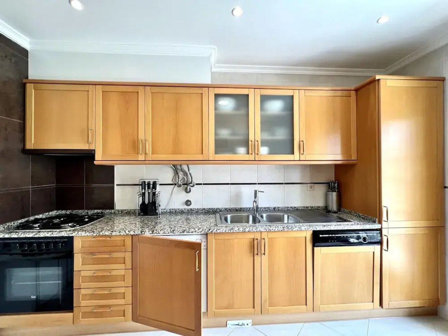 Pêra Brightness Villa by Homing