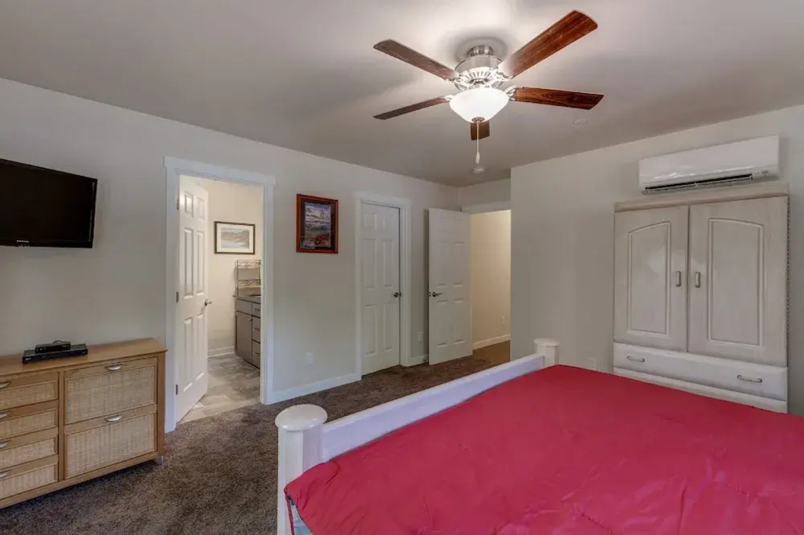 47MF - WiFi - Lakefront - Sleeps 6