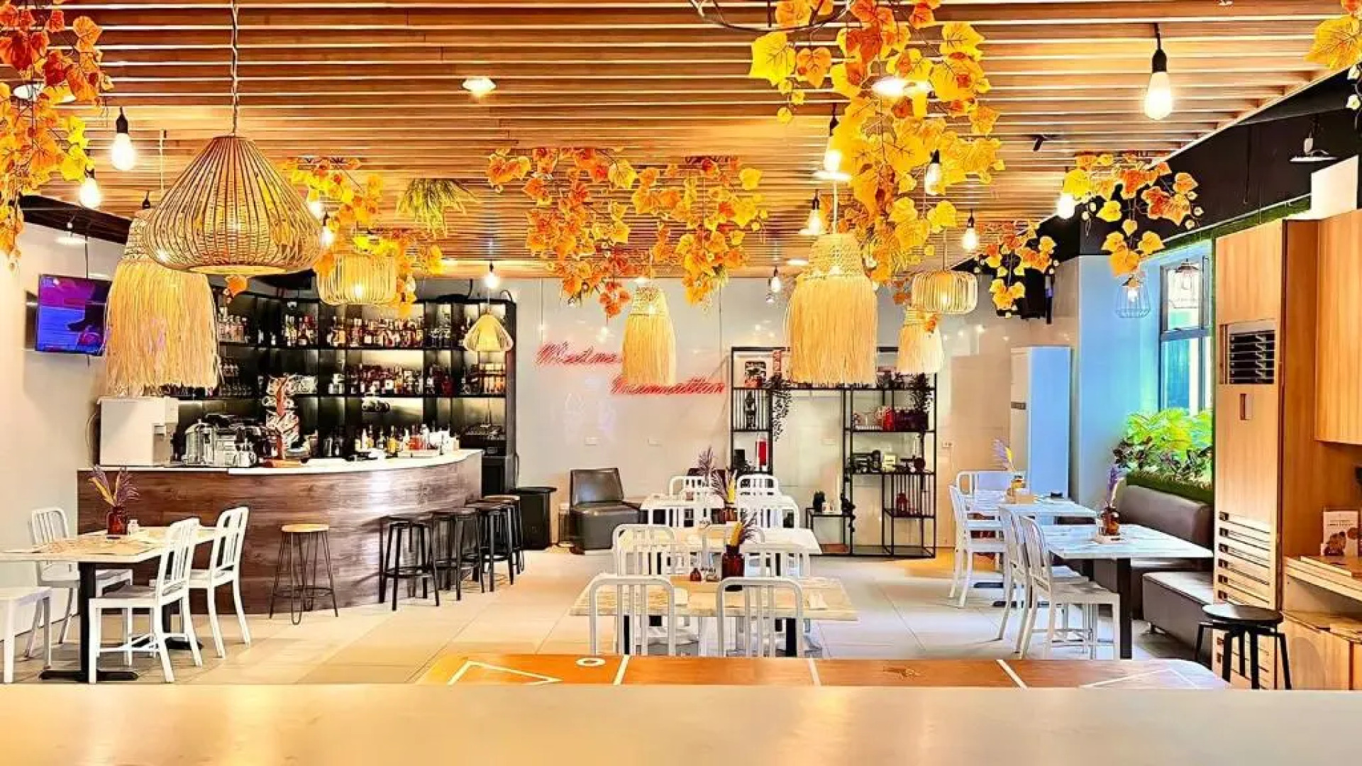 Madison 101 Hotel & Tower