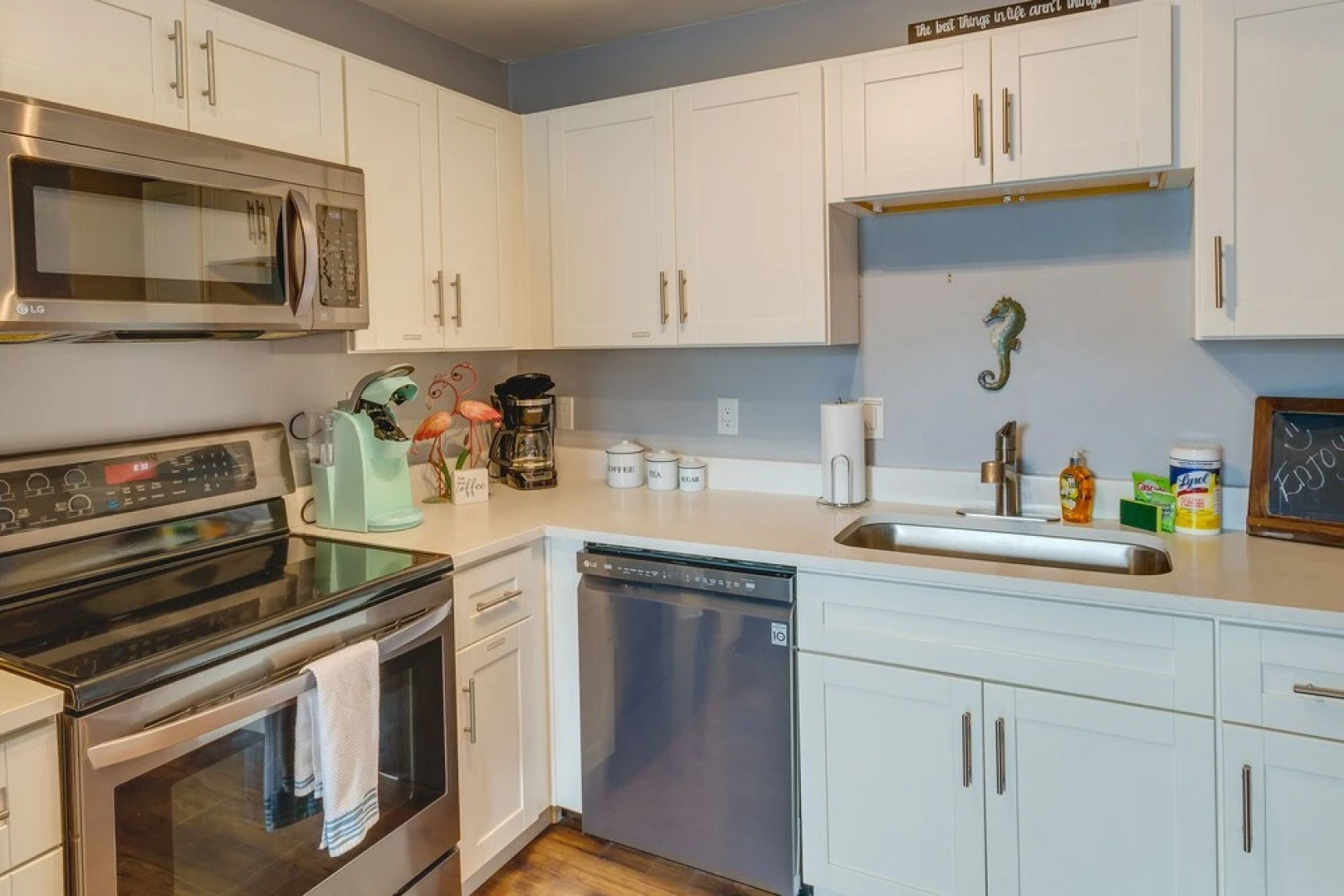 Charming Pensacola Vacation Rental - 3 Mi to Dtwn