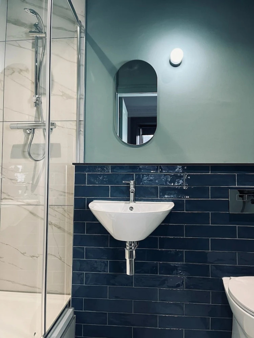 Room in the Borders - 1 Sime Place