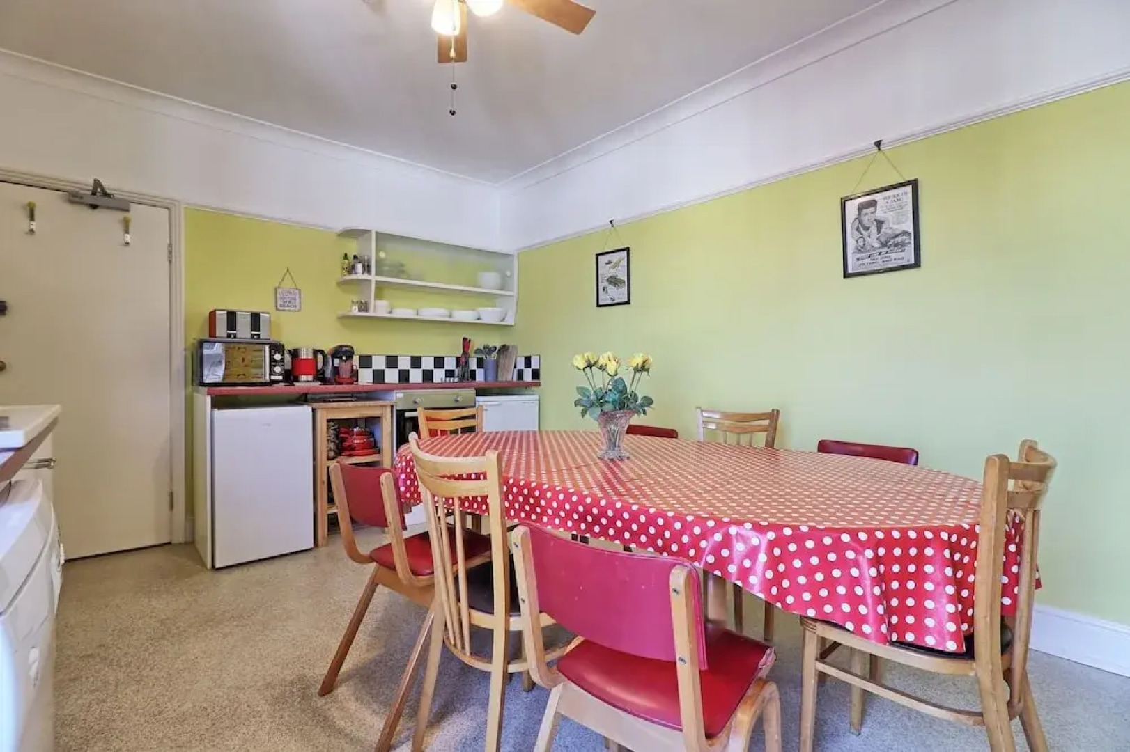 Walton Beach Holiday Lets