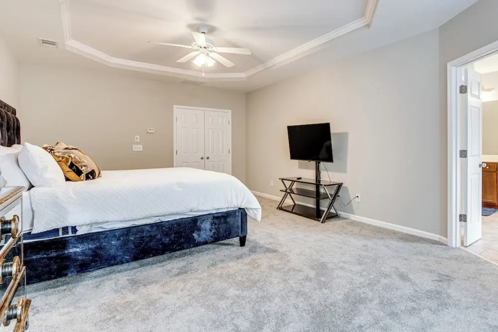 3 Mi to Avalon: Townhome w/ Balcony in Alpharetta!