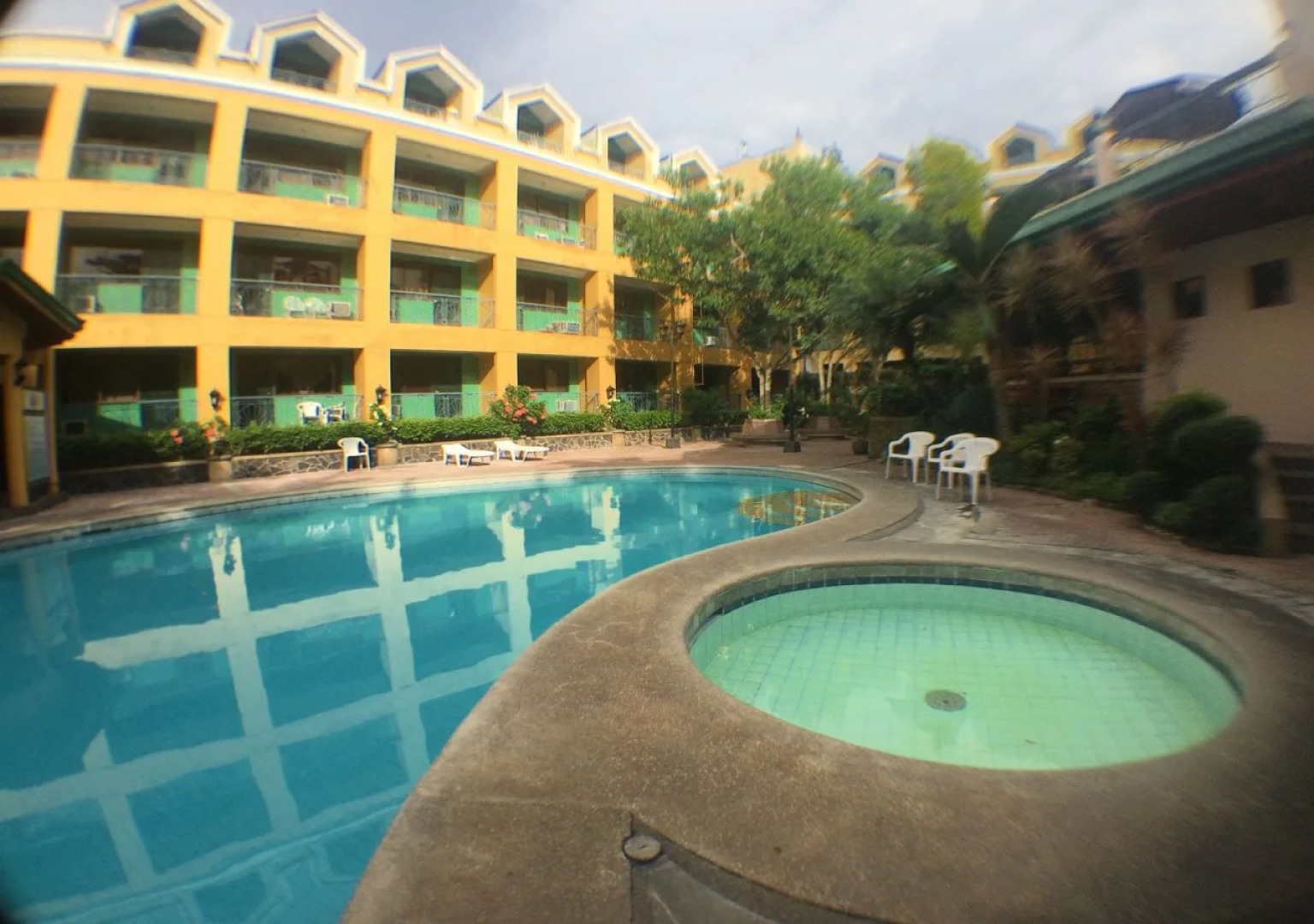 Sunrise Holiday Mansion