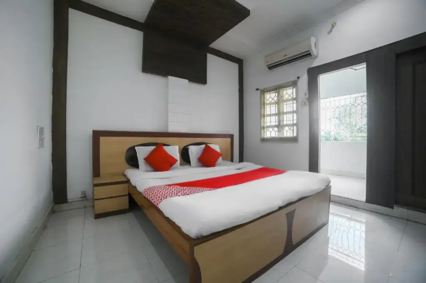 Jayshrea Recreation Club by OYO Rooms