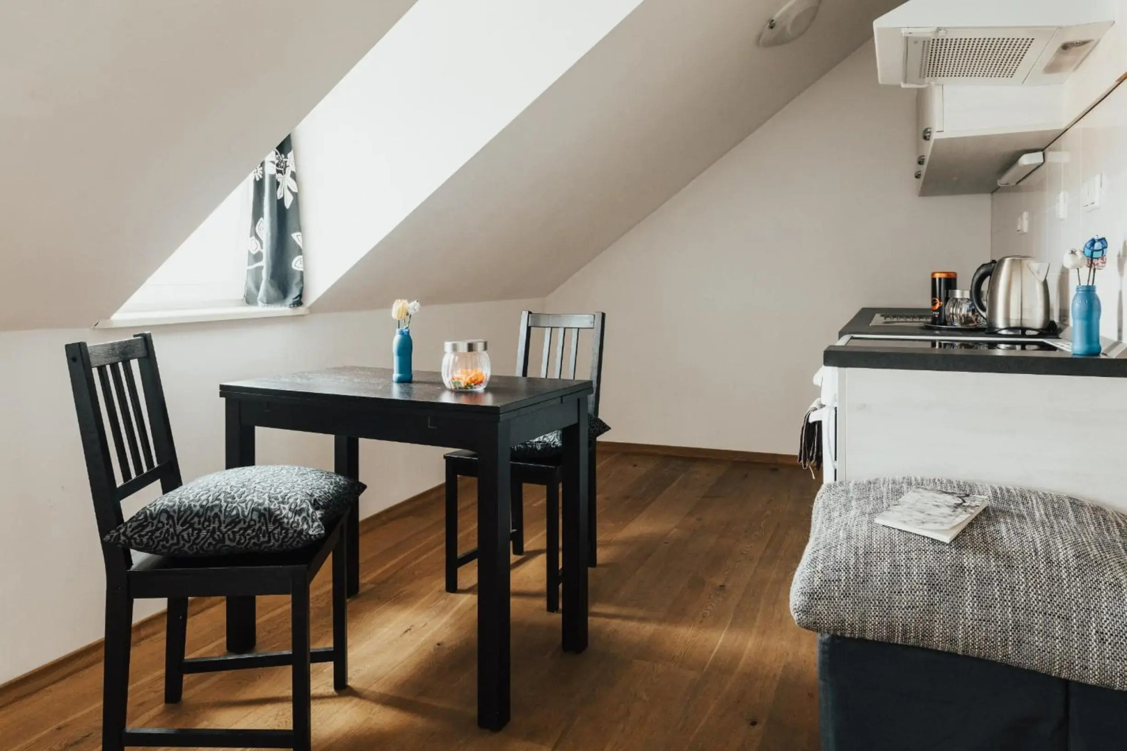 Layer's Art Residences