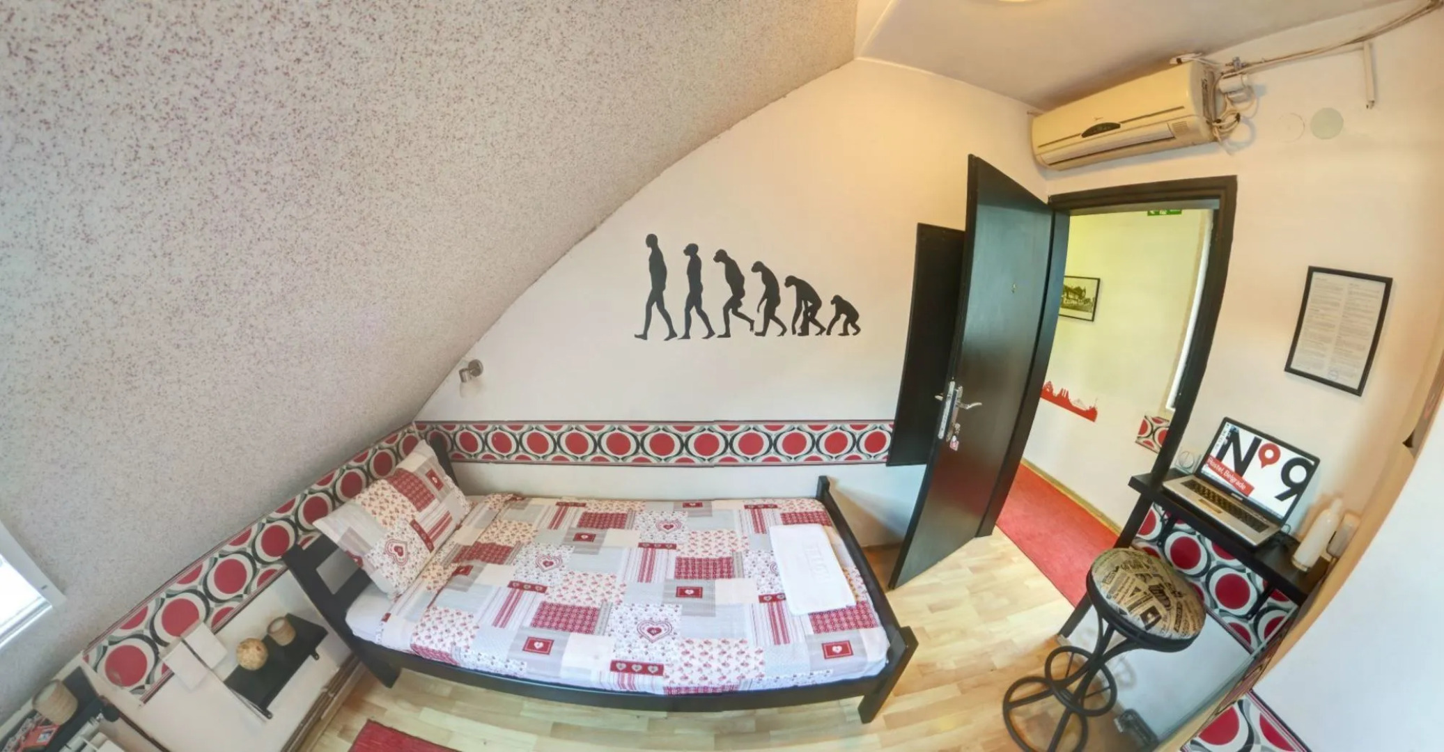 Rooms And Apartments S