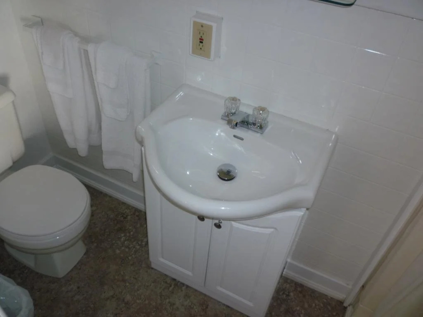 Atlantic View Motel and Cottages