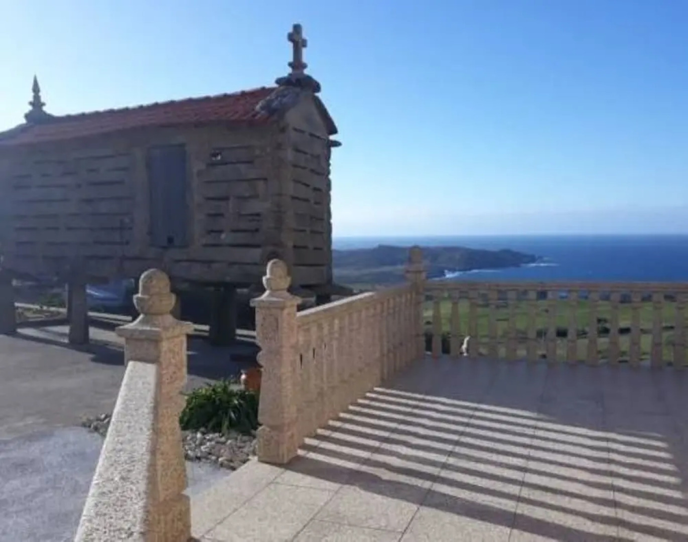 104225 -  House in Muxía