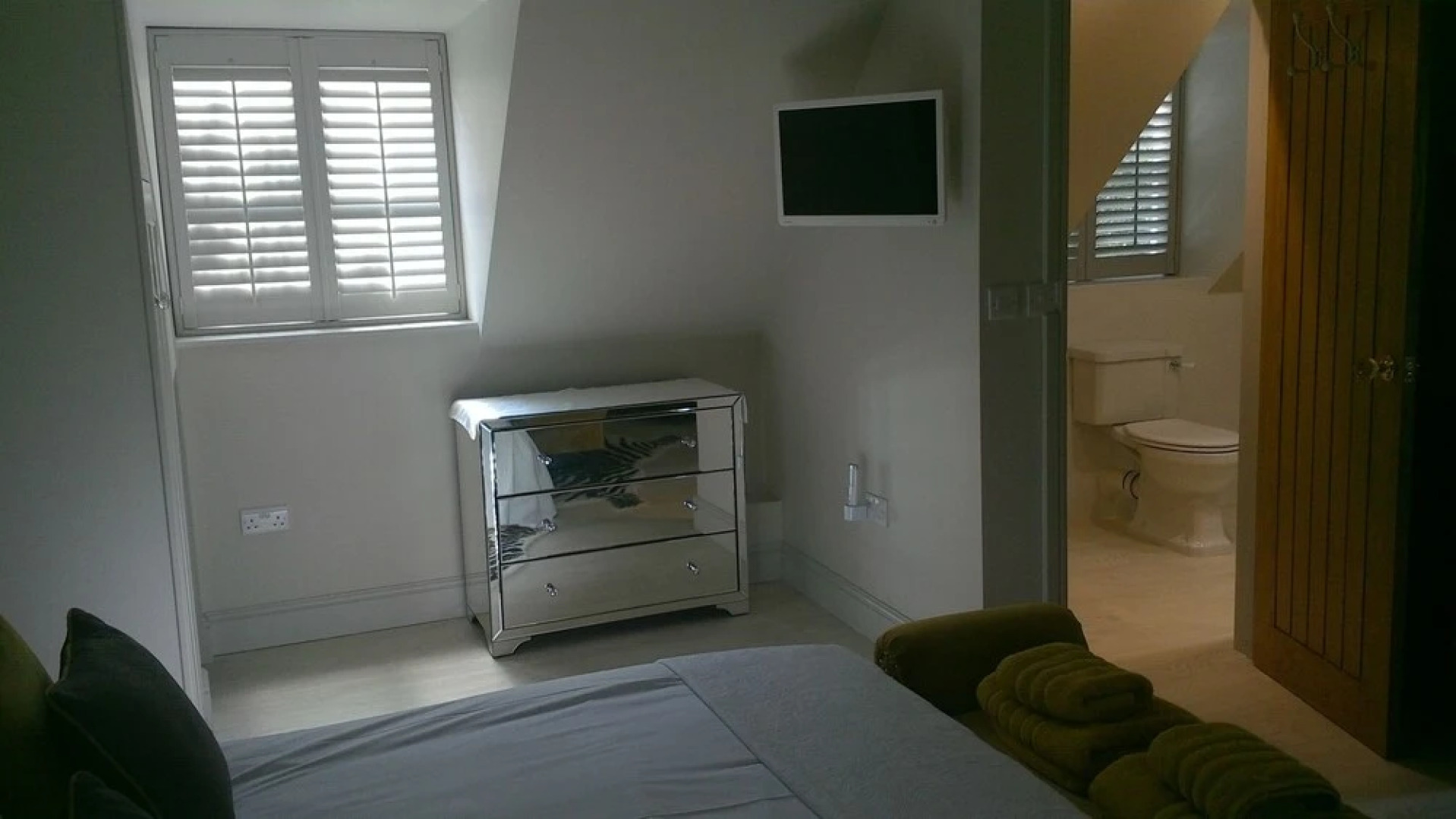 Whispering Cottages Bed and Breakfast