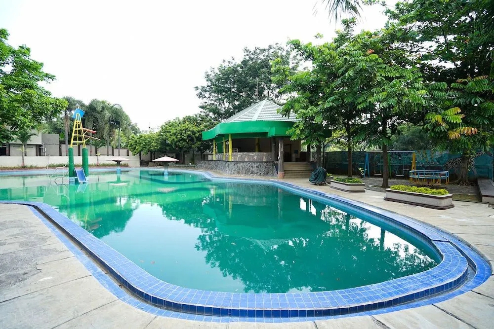 OYO 903 Kampoeng Kita Hotel