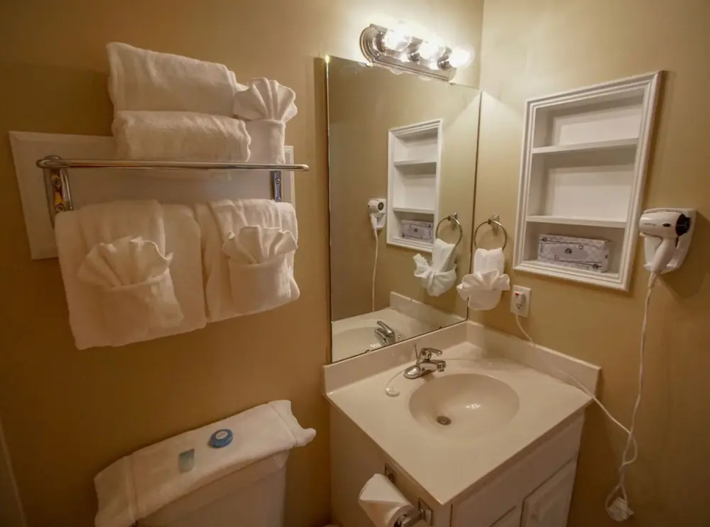 Multi Resorts at Country Club Villas