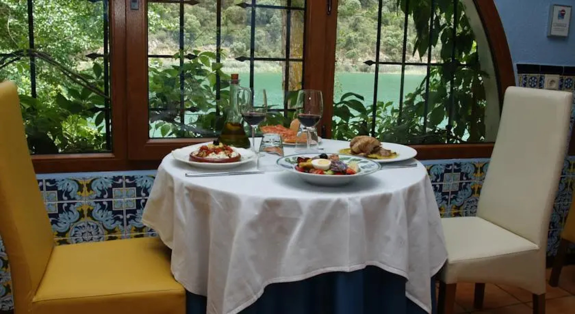 Hotel Rural Albamanjon