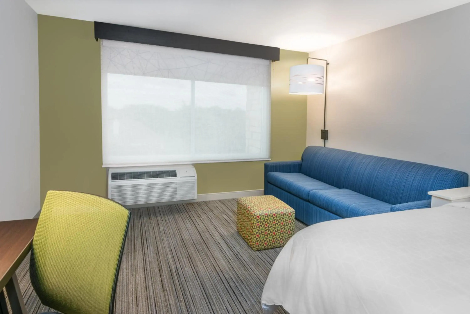 Holiday Inn Express & Suites Sugar Land SE - Missouri City by IHG