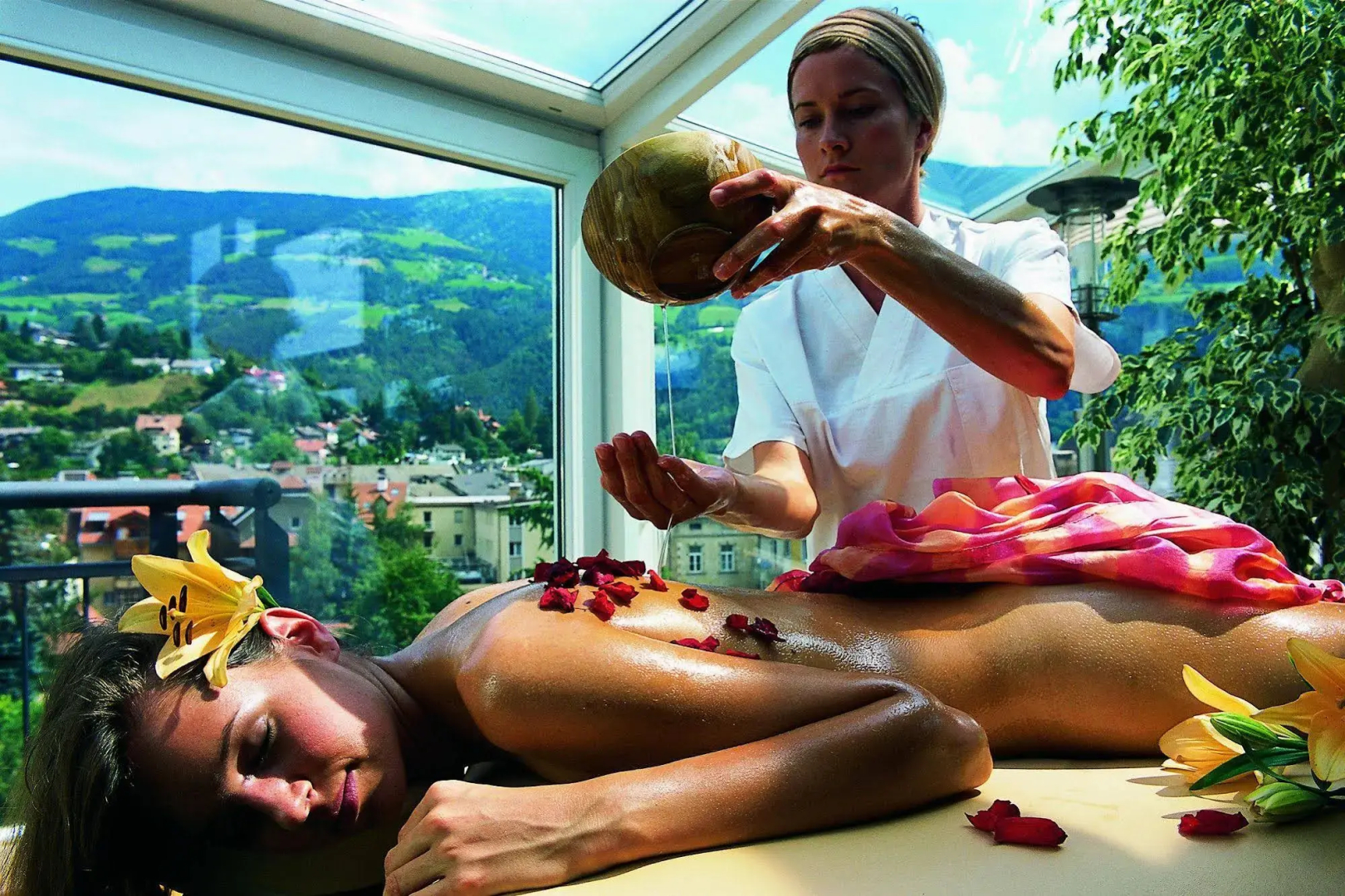 Hotel KRONE - eat, drink, stay