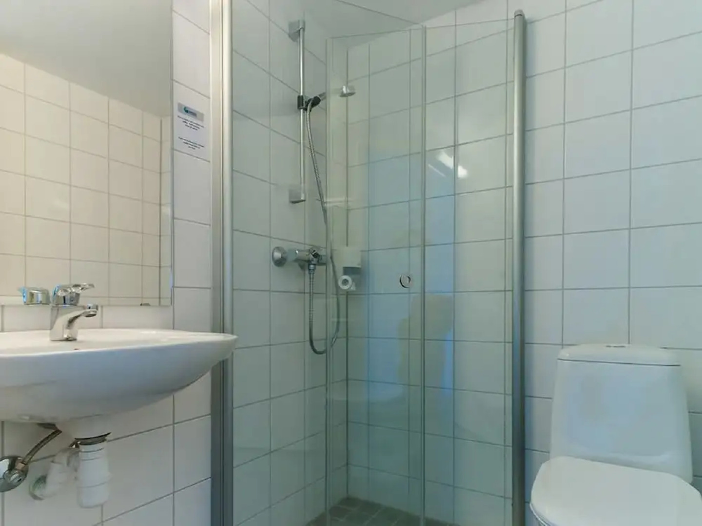 Lofoten Arctic Henningsvær Hotel